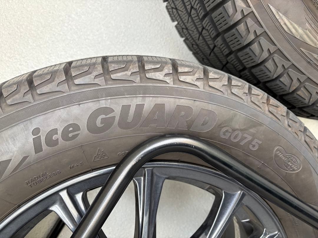スタッドレスタイヤホイール4本セット　225/65R17