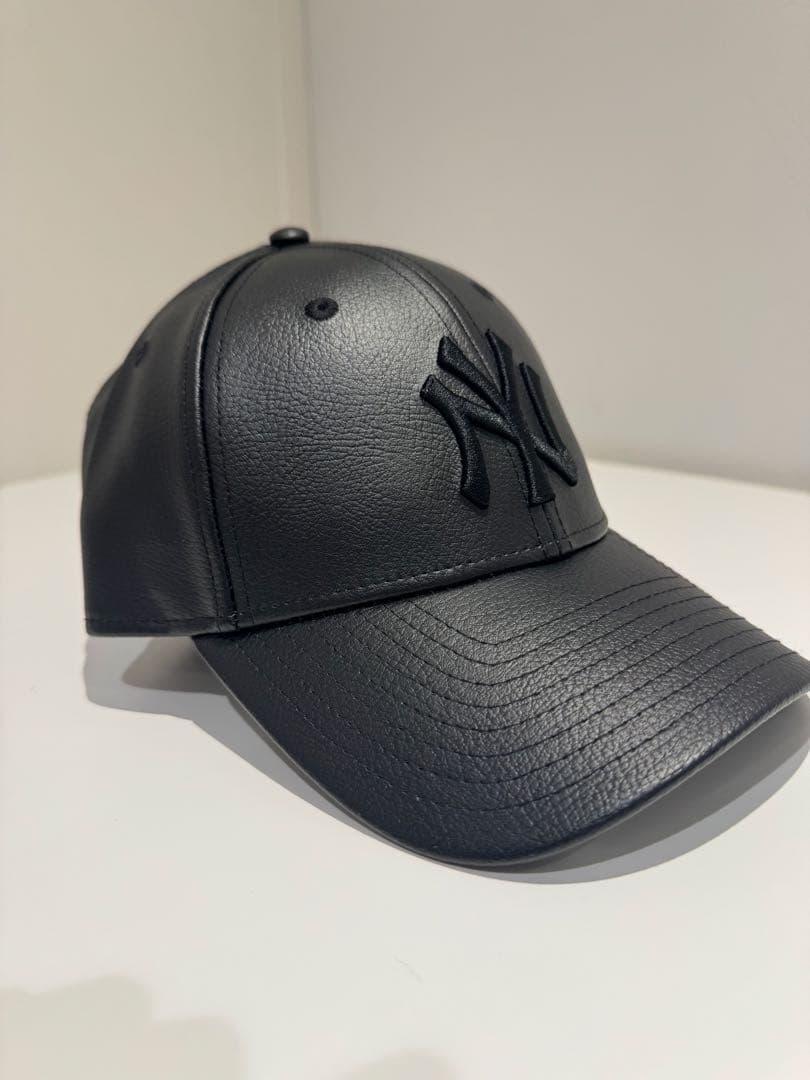 THECAP別注ブラックレザーキャップ ヤンキース 9FORTY ニューエラ