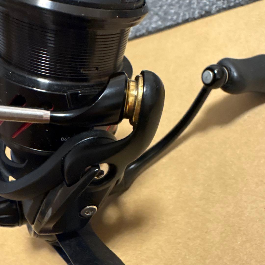 ［人気リール］ ダイワ　18タトゥーラLT 2500S-XH