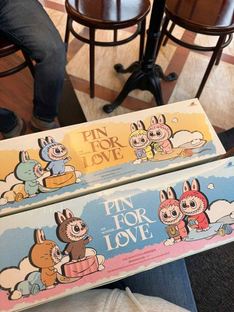 ポップマート ザ モンスターズ (ラブブ) ピン フォー ラブ シリーズ