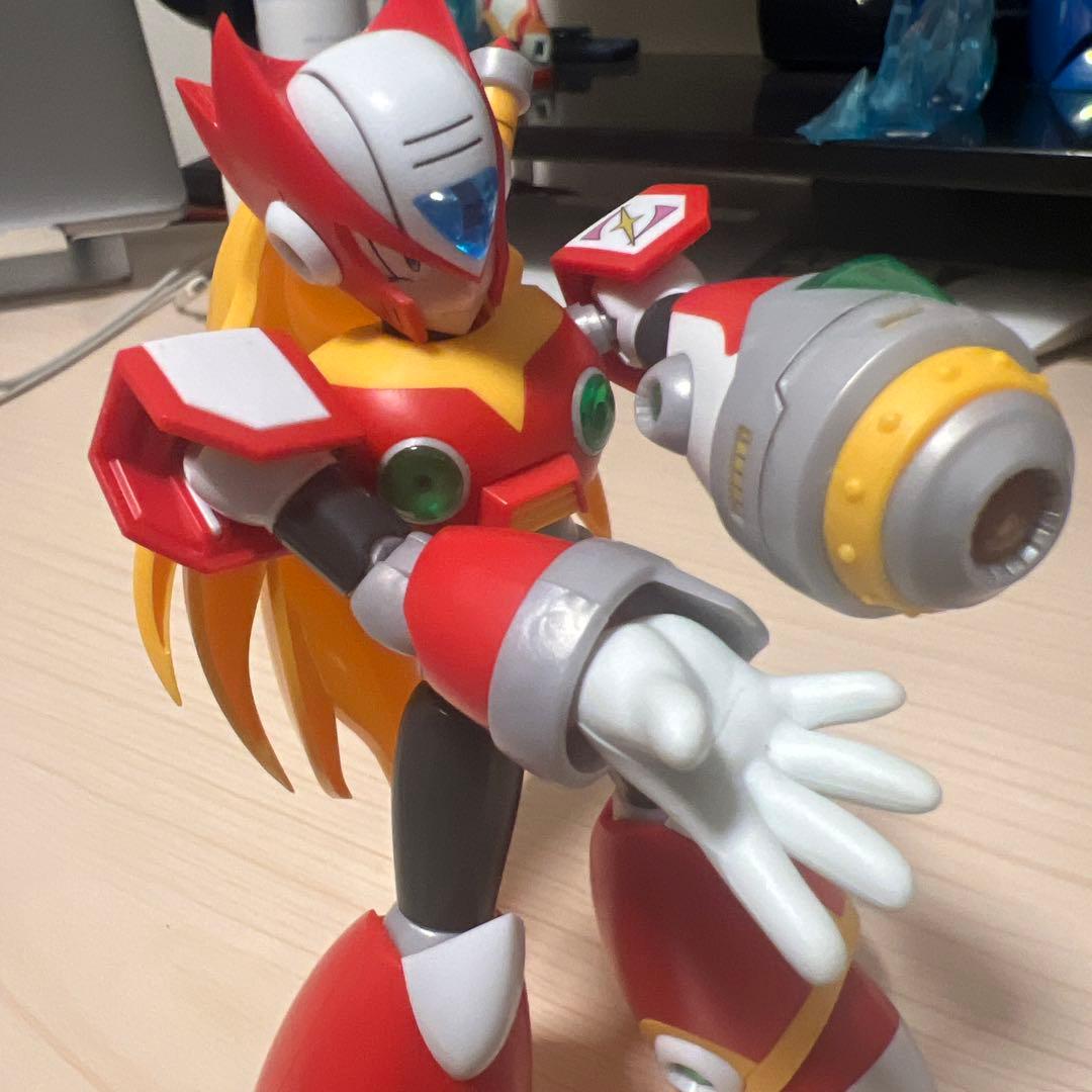 【組立済】コトブキヤ ロックマンX ゼロ プラモデル フィギュア　ZERO