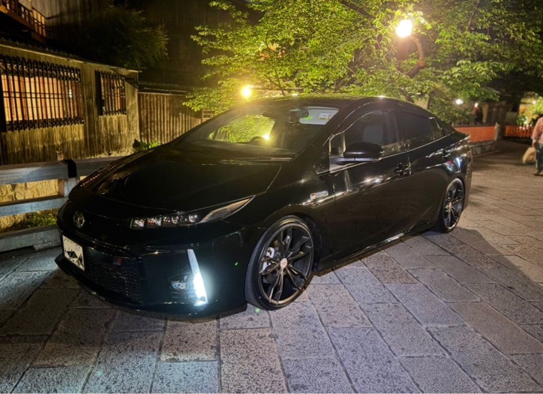 G*D様 pcd100 19インチホイール ツライチ nittoタイヤ溝あり　プ