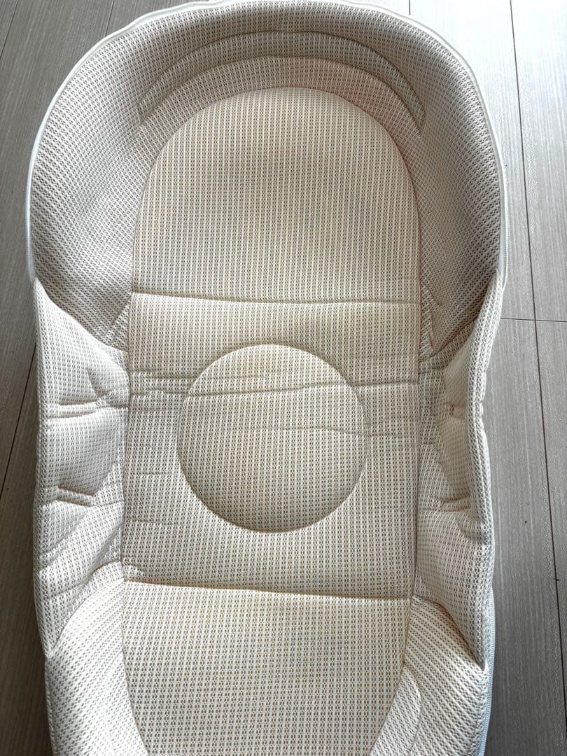 ネオママイズム　ベージュ　添い寝　ベットイン　人気　持ち運び　軽い