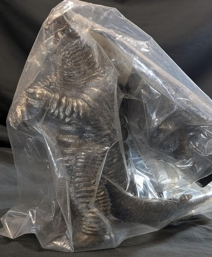 レッドキング二代目（CCP）ガンメタリックver. 500個限定ソフビ未開封