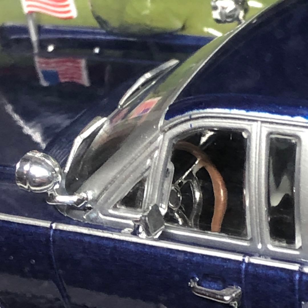 グリーンライト1961 Lincoln Continental SS-100-X