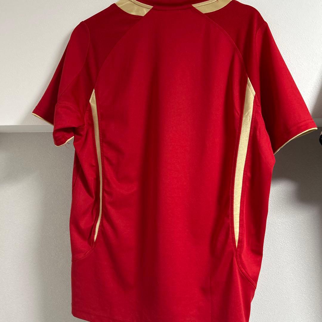 レアル・マドリード グレーシャツ2xl&リヴァプールウェアm背番号なし