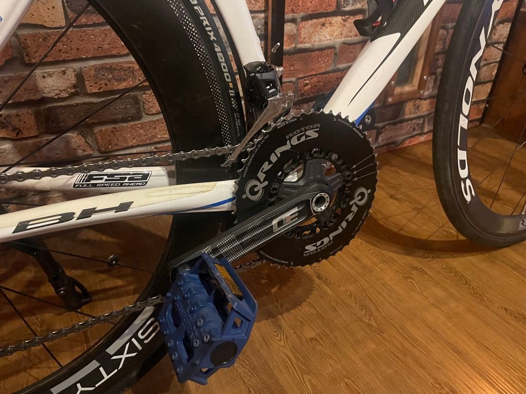 BH G4 カーボン レイノルズカーボンホイール アルテグラR8000グループ組