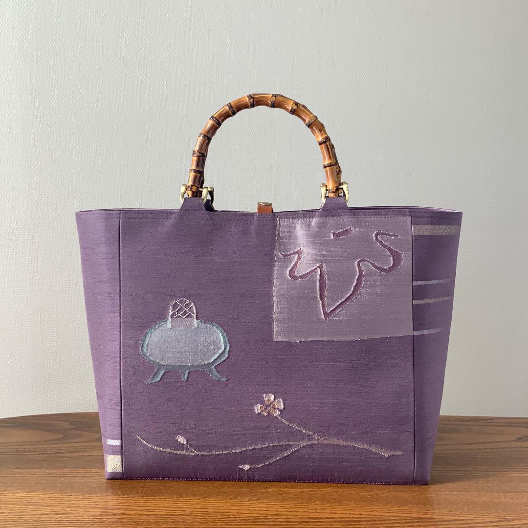 A4サイズ対応　紬帯　銀の香炉と金の枝花　リメイク　バンブーハンドルバッグ