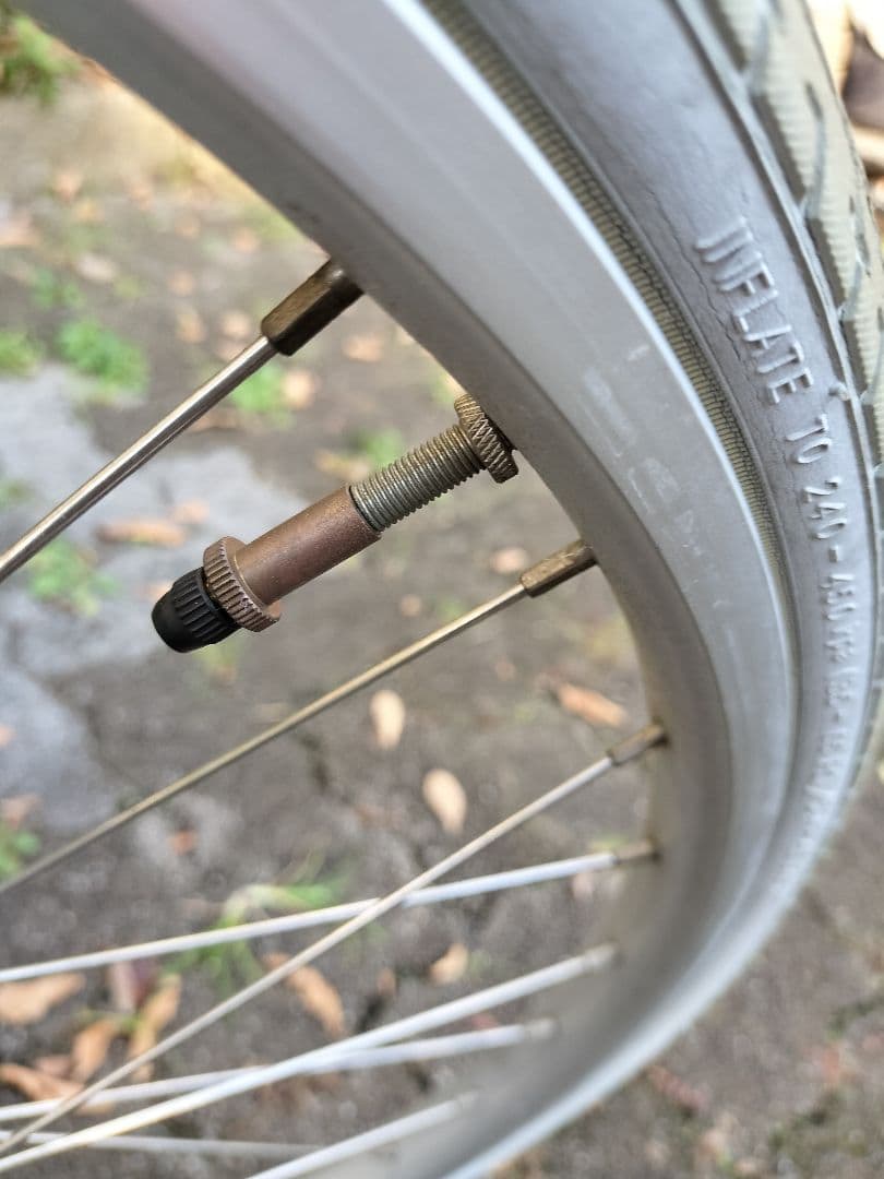 lunayd6 乗車回数わずか 美品 Swallow ロードバイク