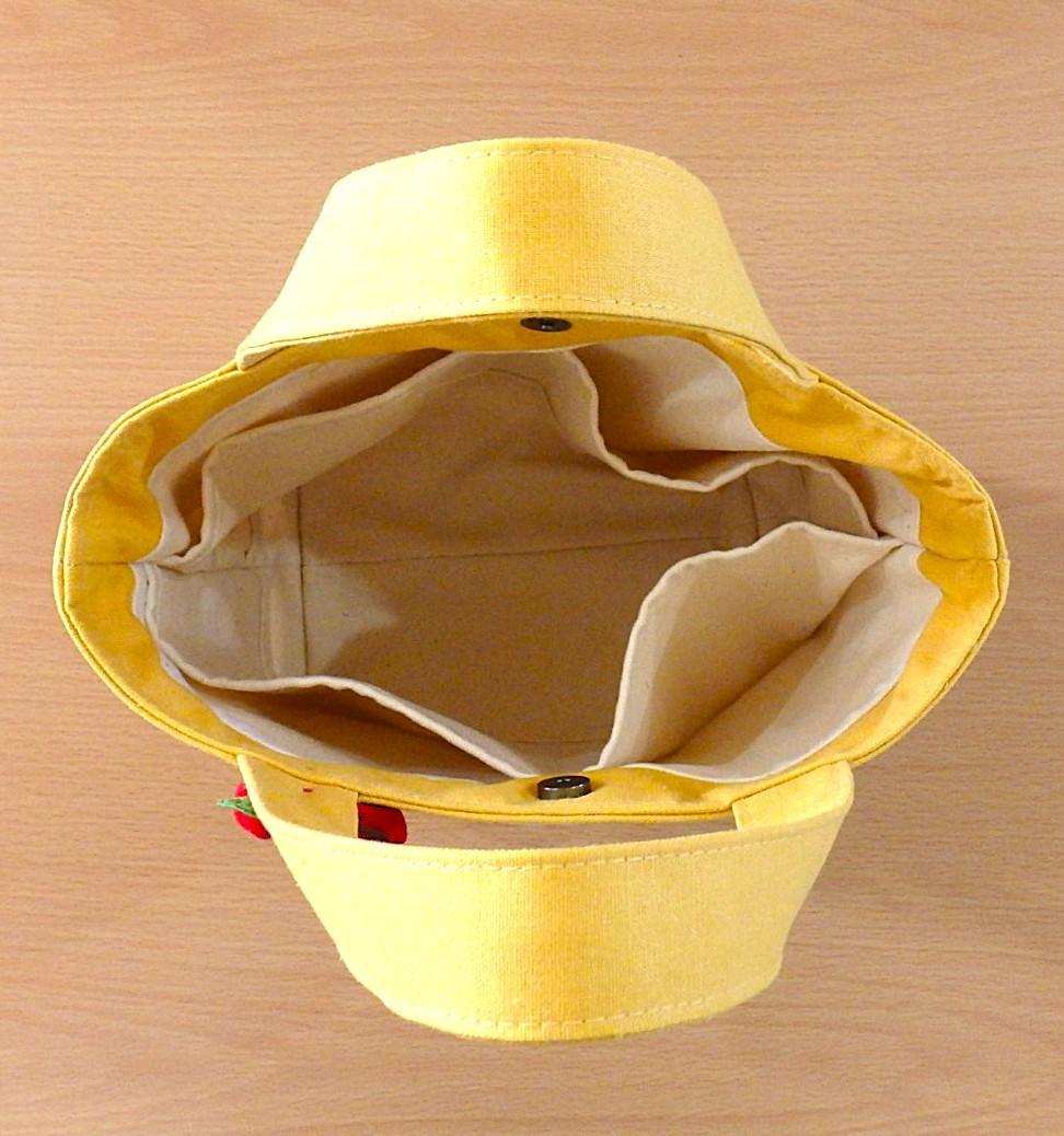 可愛い紙袋型トートバッグとお子様コスメポーチ他4点のおまとめ