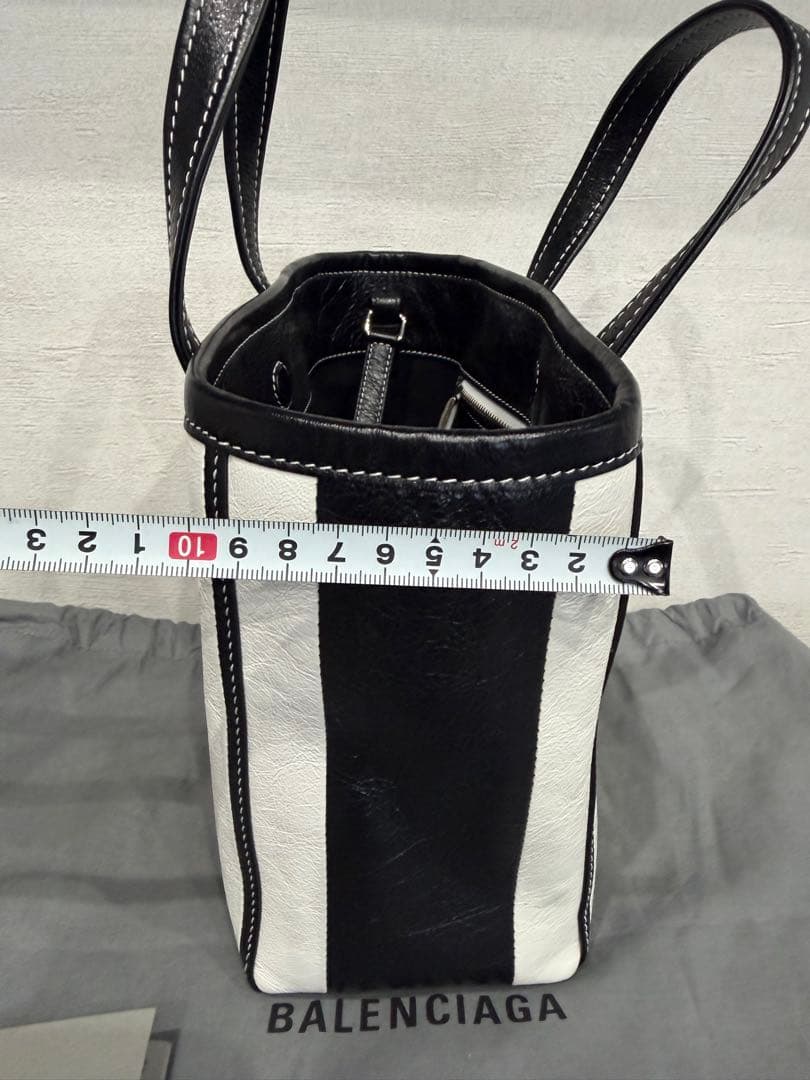 け*い様 未使用品BALENCIAGA ストライプハンドバッグ