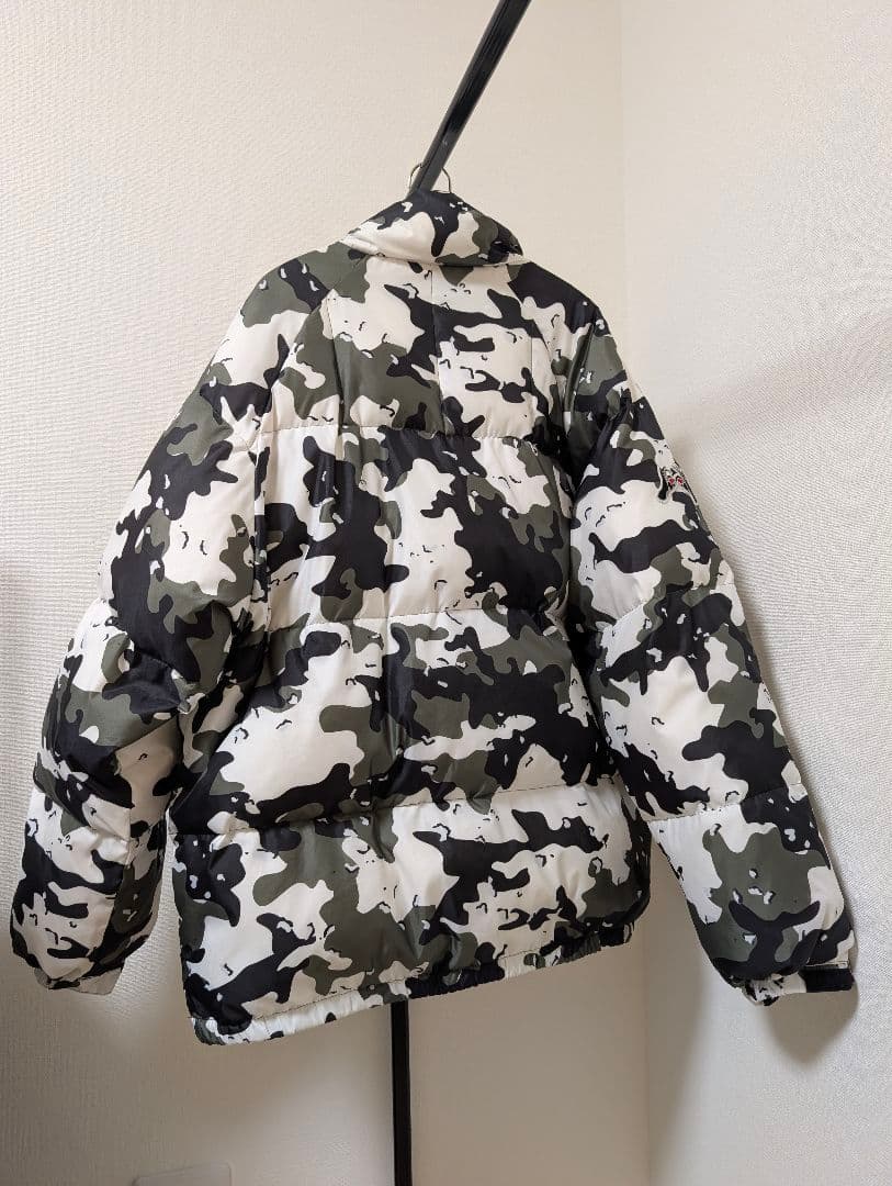 Tightbooth × Killer bong Urban camo down