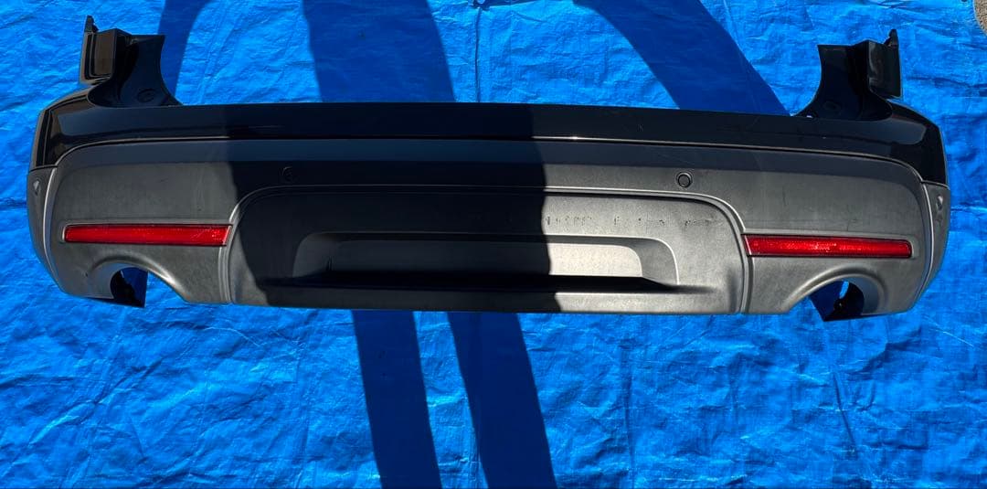 フォードエクスプローラーリアバンパー2012パーキングセンサー付き