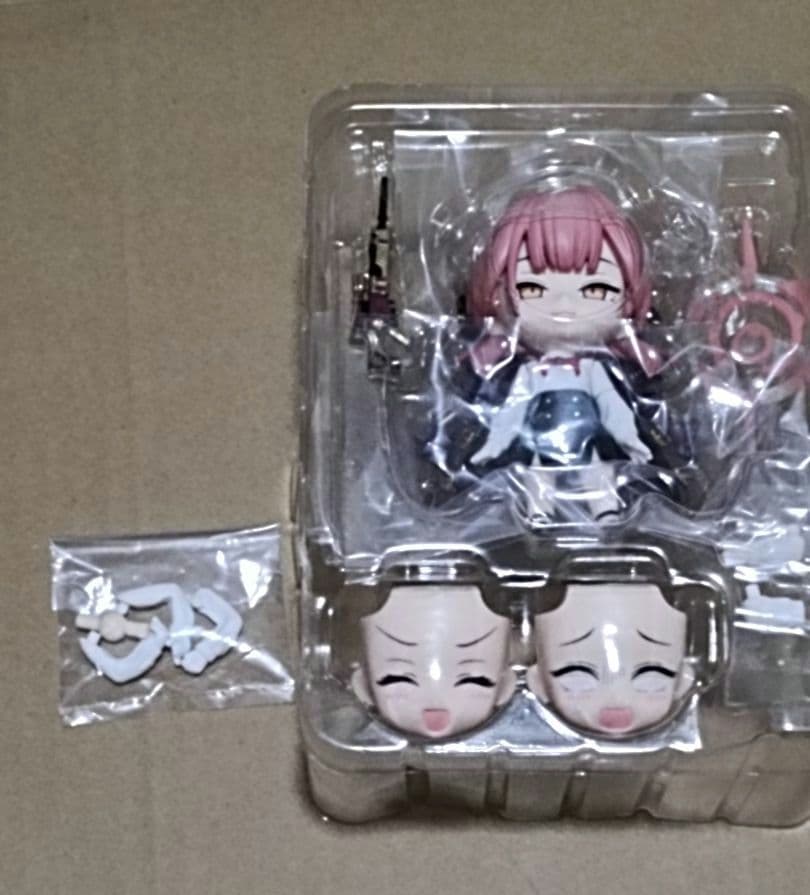 ブルーアーカイブ 小鳥遊ホシノ 陸八魔アル ねんどろいど