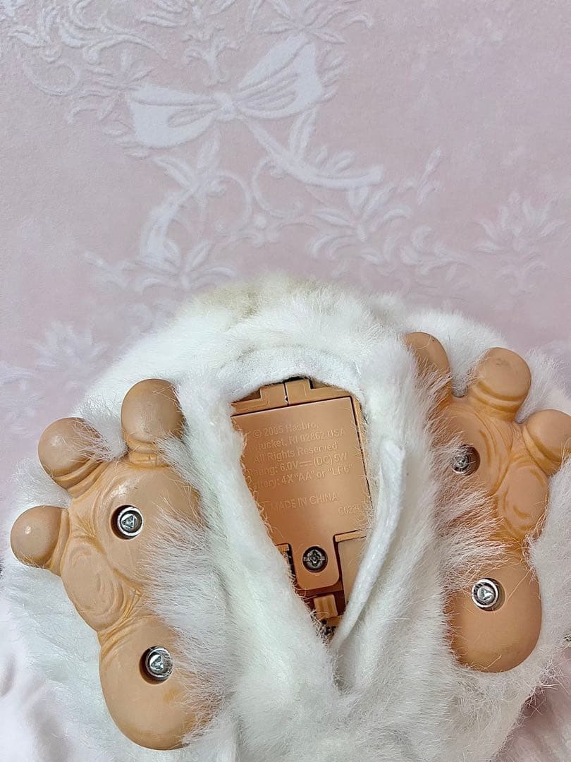 Furby 2（ファービー2）ドイツ語版　シュガースノー　ブルーアイ　可動品