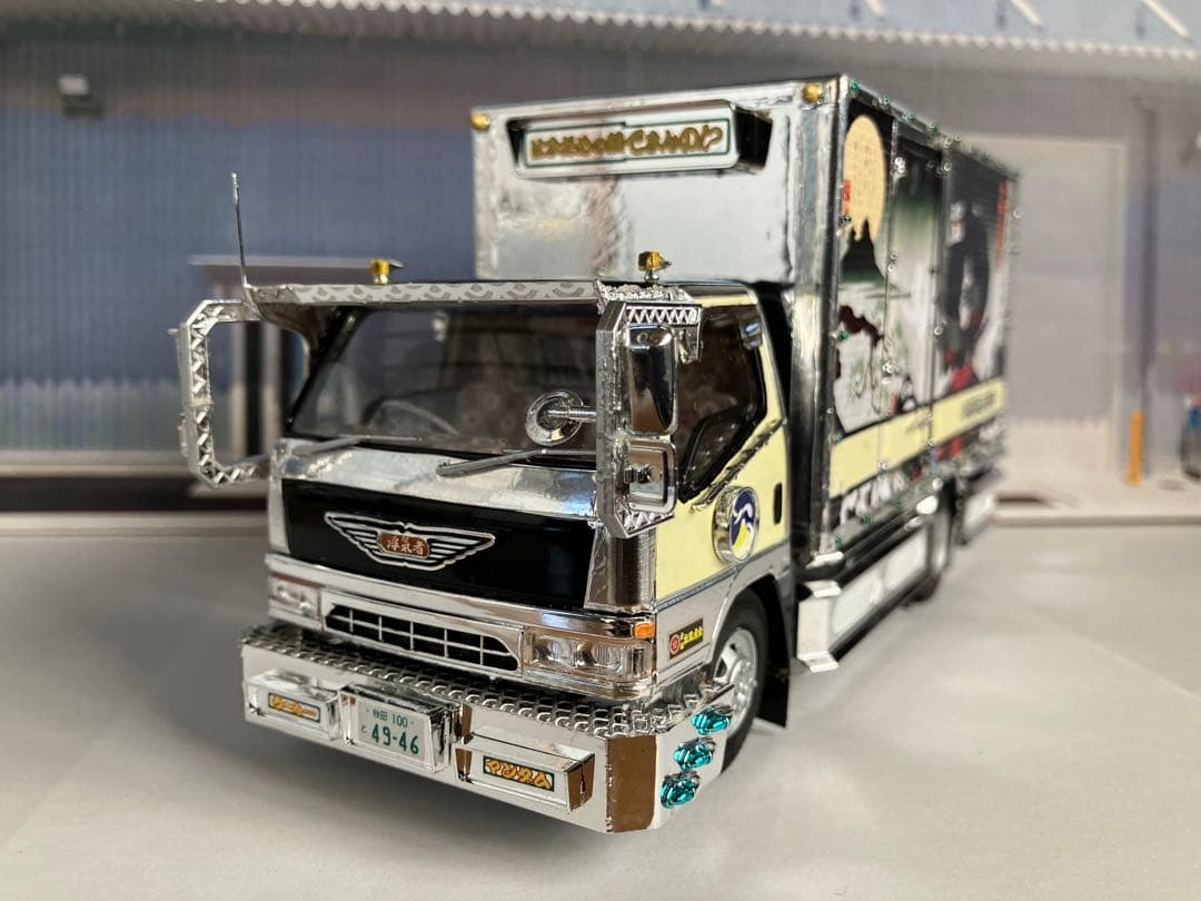 アオシマ　デコトラ風神.雷神キャンター自作改造、完成品