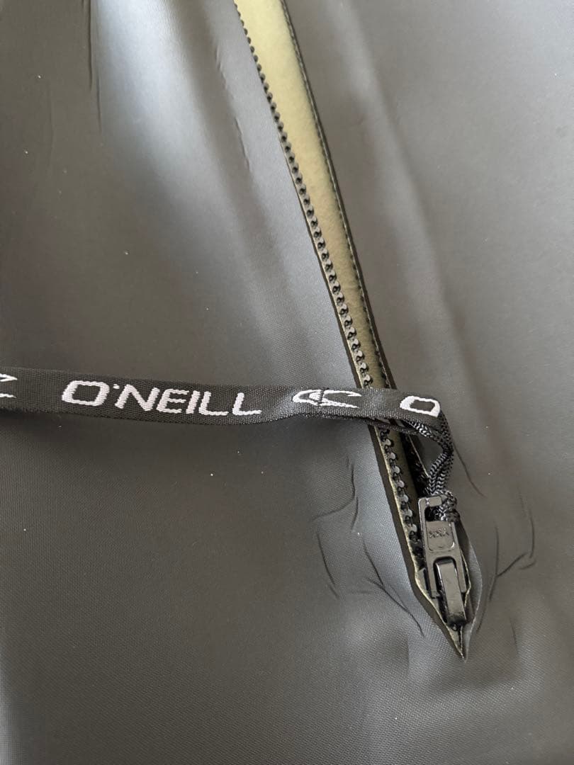 O'Neill ブラック フルスーツ　セミドライ　5/3ミリ