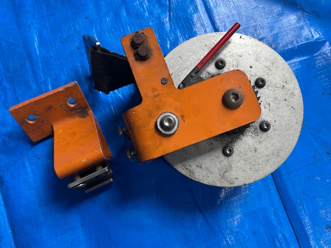 ベルトテンショナー機構　フォークリフト　NSフォークBELT