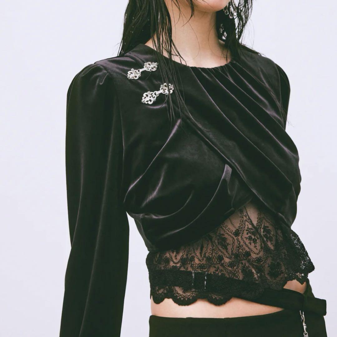 tanakadaisukeギャザーネックベルベットトップス ブラック