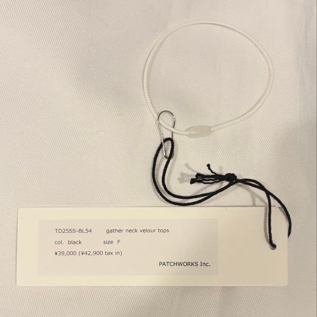 tanakadaisukeギャザーネックベルベットトップス ブラック
