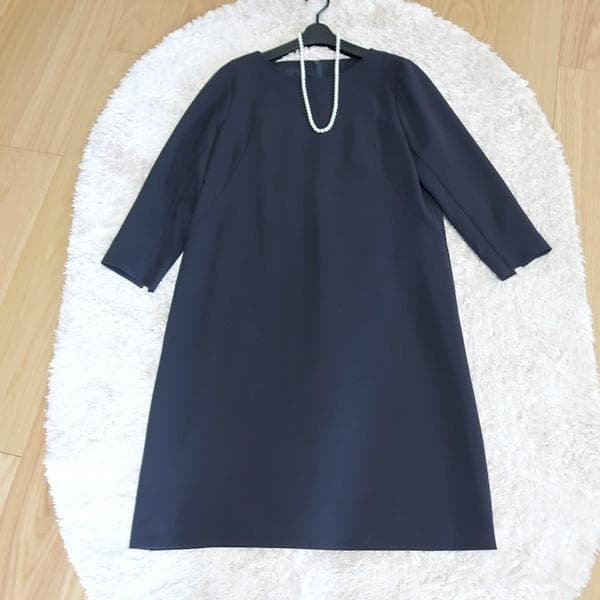 美品■レリアン■大きいサイズ17+■シンプルで上品なワンピース■ネイビー
