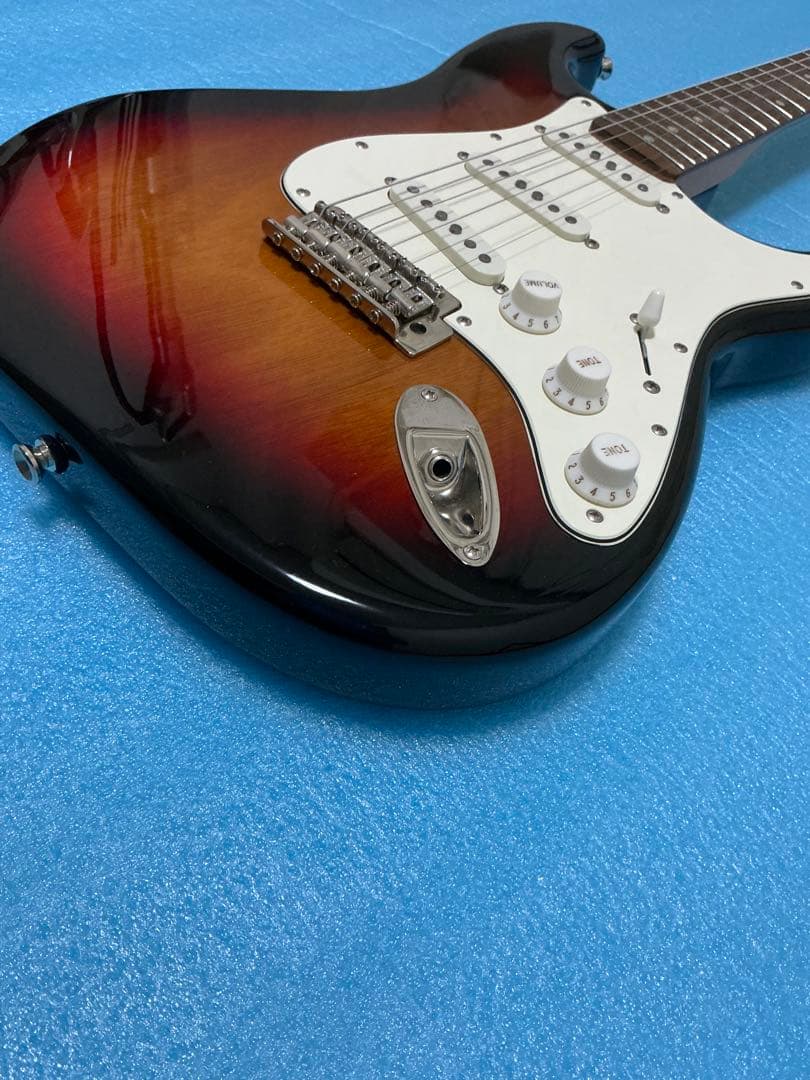 ギター Squier classic vibe 60s stratocaster