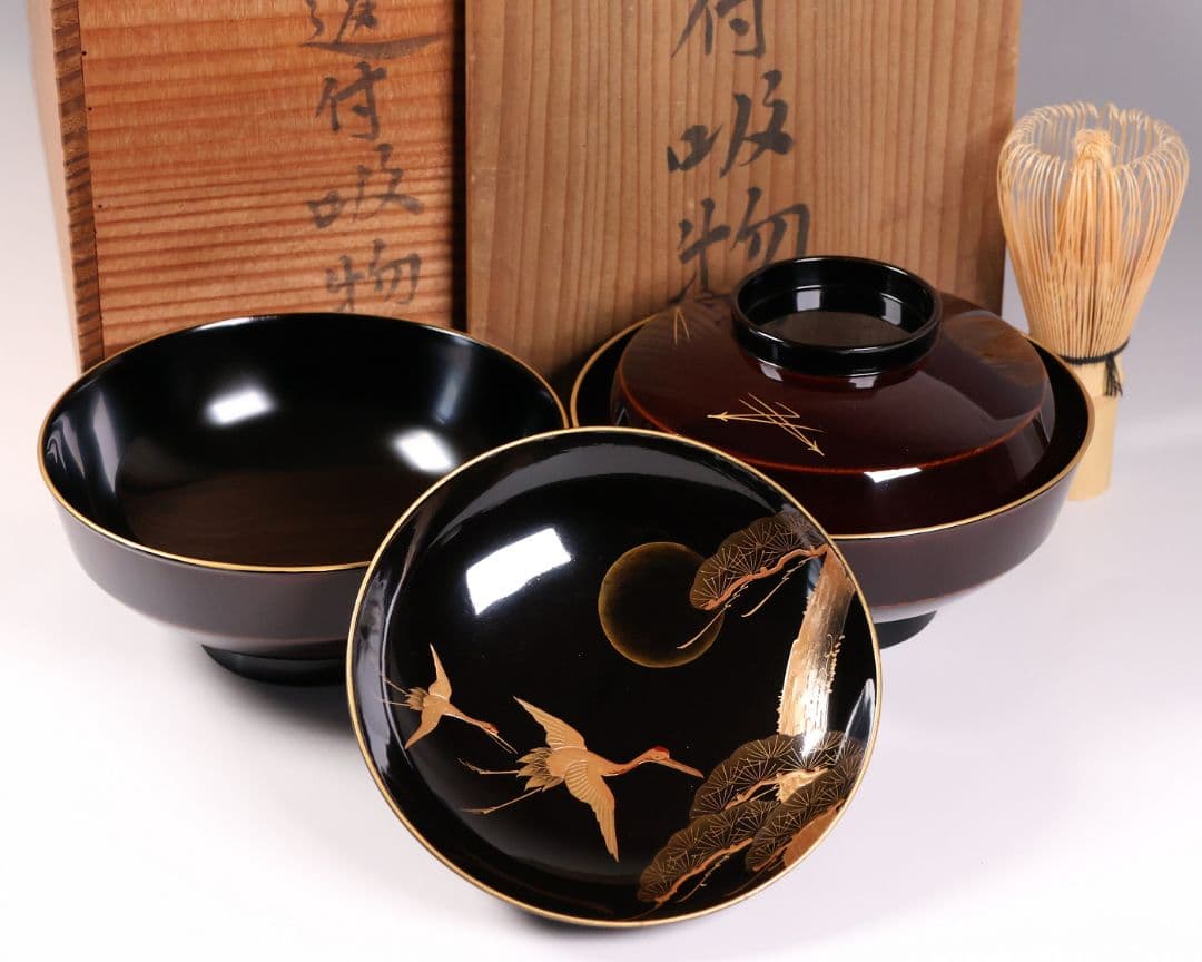 【CM376】大正期 月と松 飛翔鶴 金蒔絵 欅地溜塗 黒塗 椀二客 木製漆器