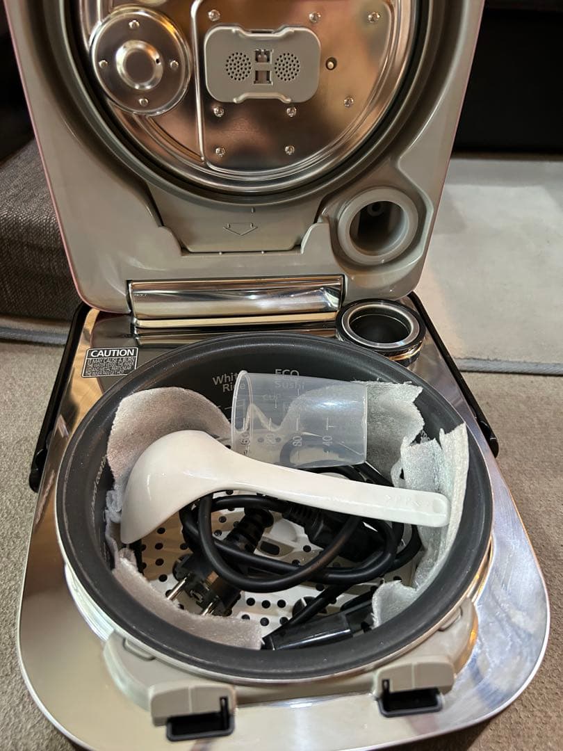 Honto 様 海外赴任パナIH炊飯器220V50Hz SR-SSS105炊飯器