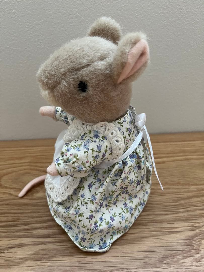 ピーターラビット ぬいぐるみ　ハンカマンカ