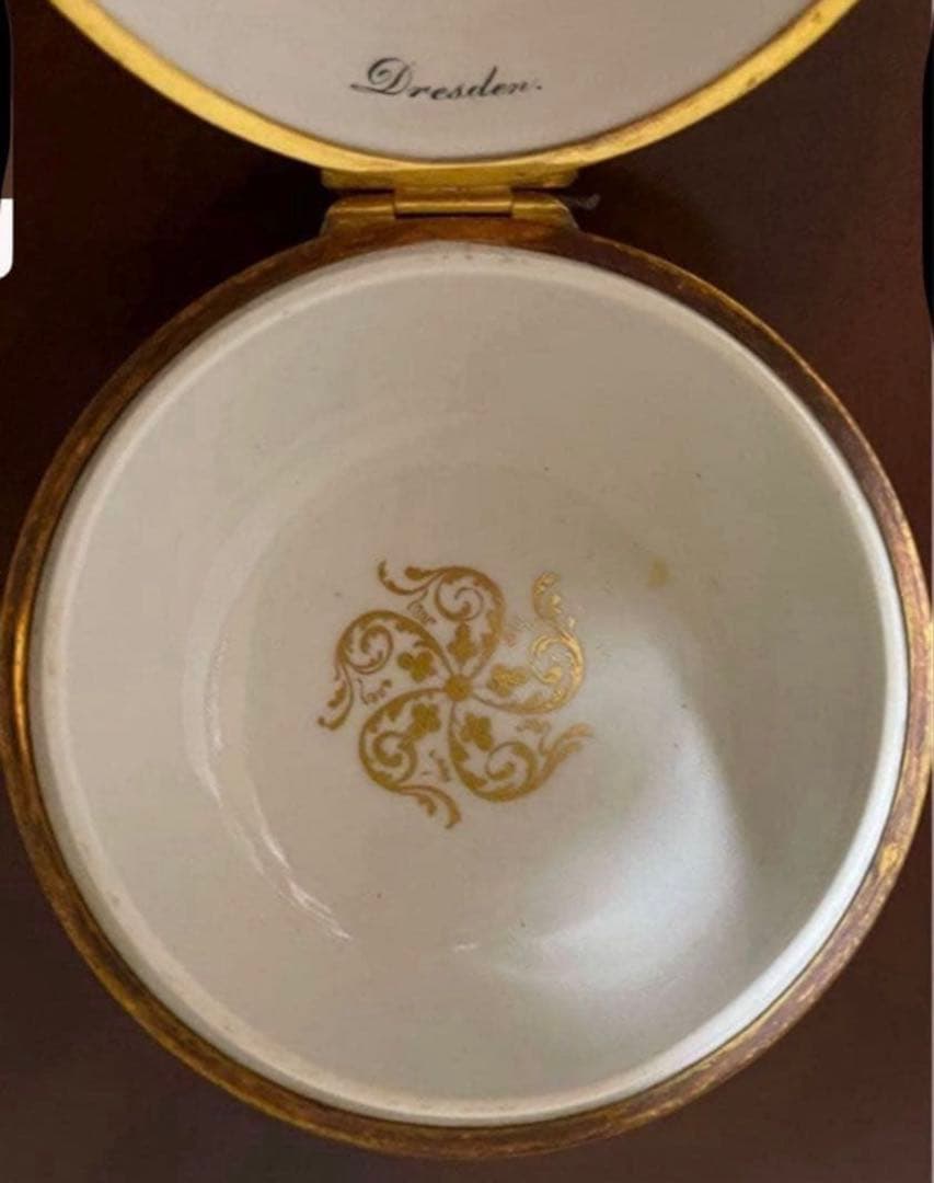 アンティークマイセン　ネームドビュー　【Dresden】