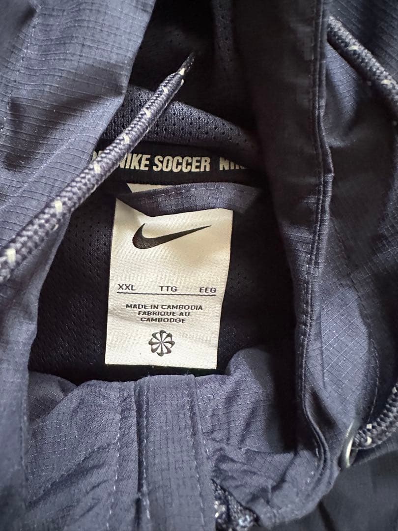【美品】NIKE ナイキサッカー　バルセロナウィンドブレーカー　XXL