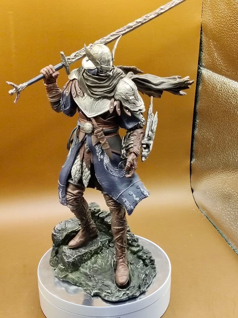 エルデンリングナイトレイン　追跡者　フィギュア