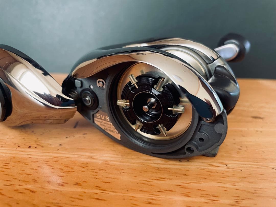 【美品】シマノ 16 アンタレス DC バージョン2 RH 右巻き SVS搭載