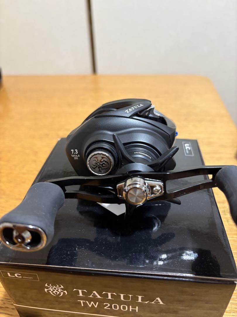 ダイワ　タトゥーラTW200H ベイトリール