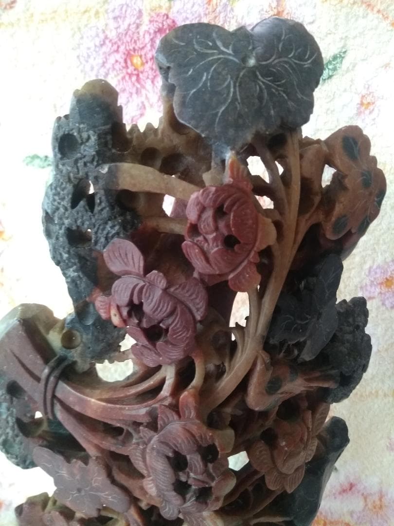 石の透かし彫り【玉石寿山石】