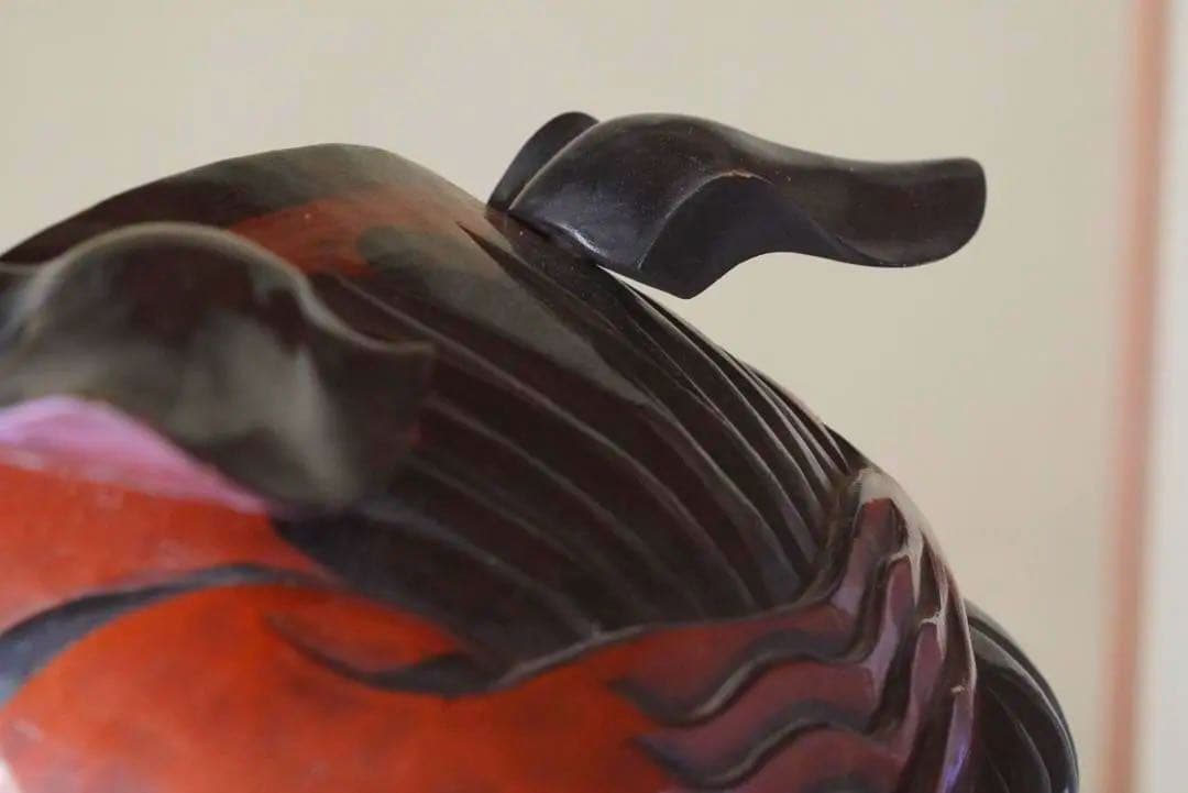 み*く様 【獅子頭　漆塗り・金箔貼り】木彫　彫刻　獅子舞　民藝　骨董品　時代物