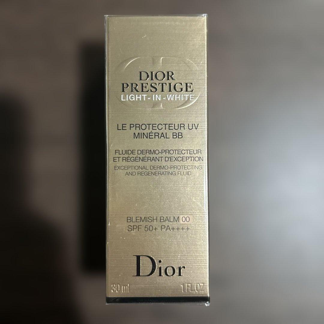 Dior プレステージホワイトルプロテクターUV ミネラルBB 00
