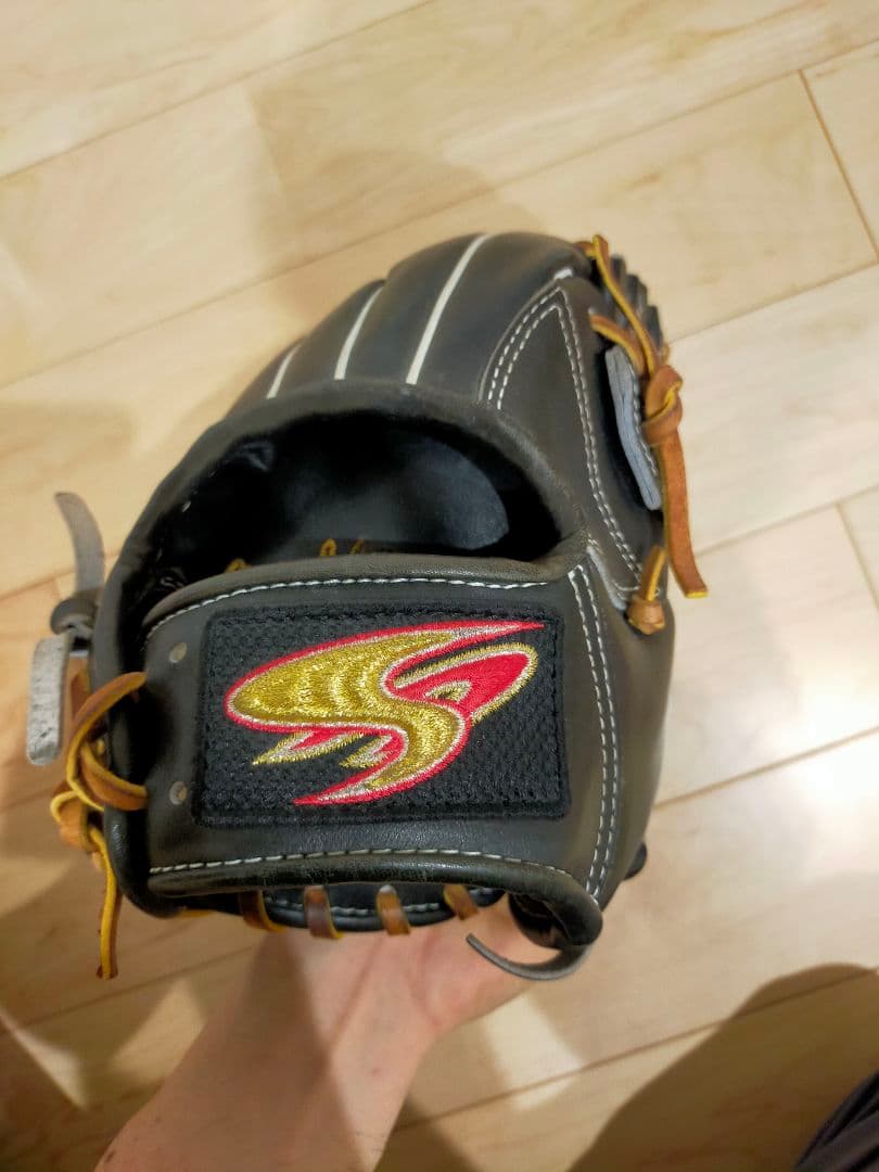 外野手用グローブ　エポライズ　硬式用グローブ