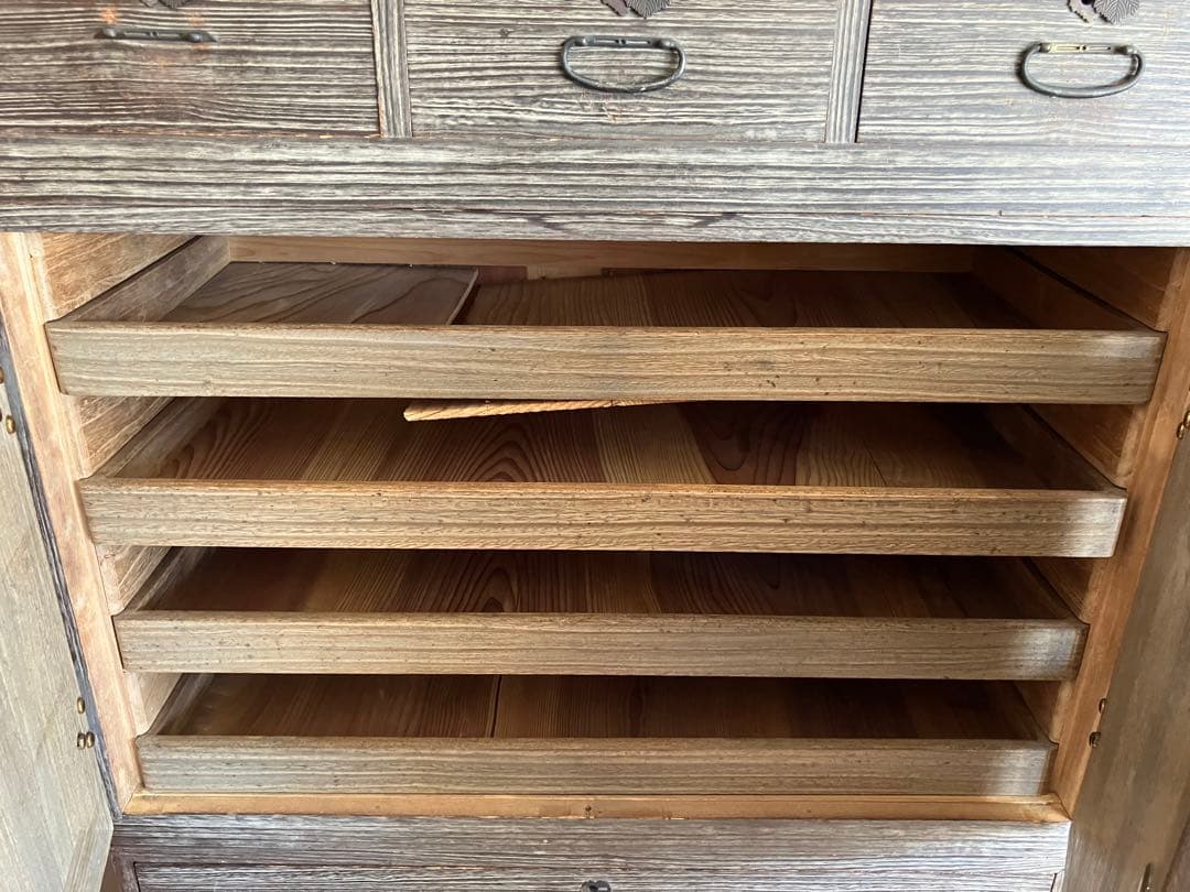 大幅値下げ‼︎ アンティーク　日本桐箪笥