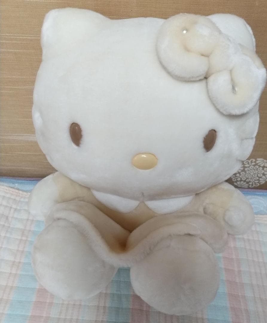 キティちゃん ぬいぐるみ 縦 約43cmぐらい