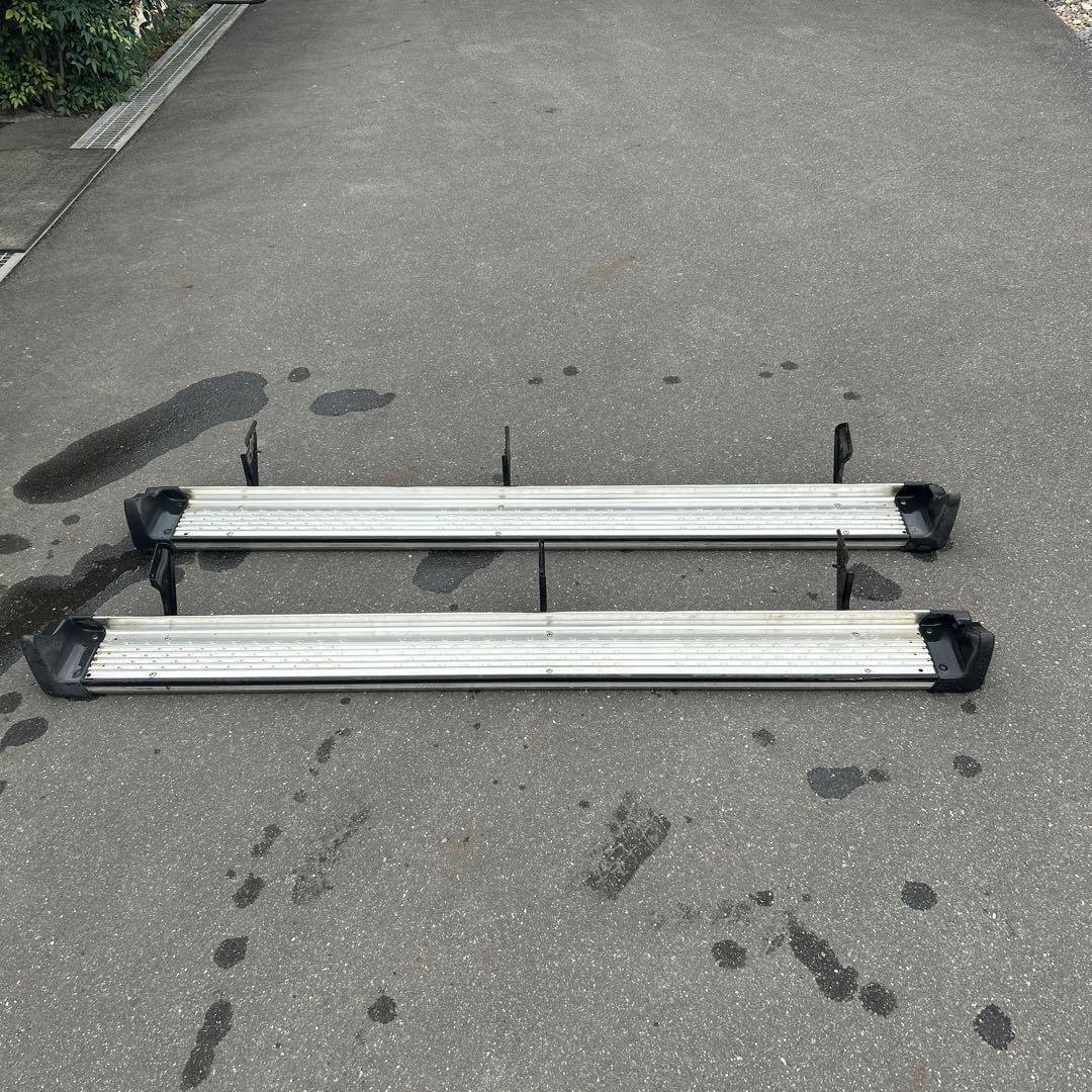 【純正品】185サーフ ハイラックスサーフ　サイドステップ