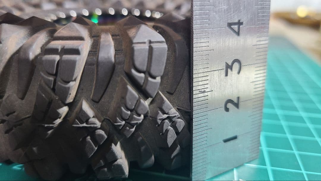 クローラーラジコン用　アルミホイール、タイヤ110㎜