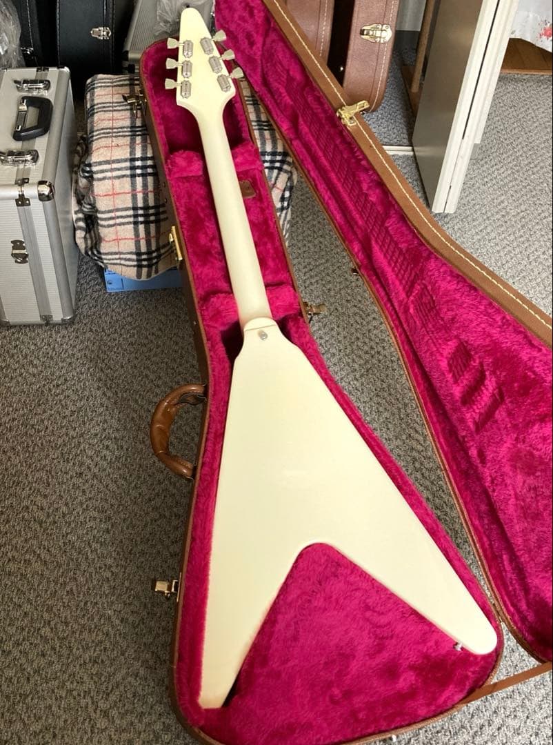 ト*ス様 【期間限定】　ギブソン　フライングV　クラシックホワイト　ハードケース