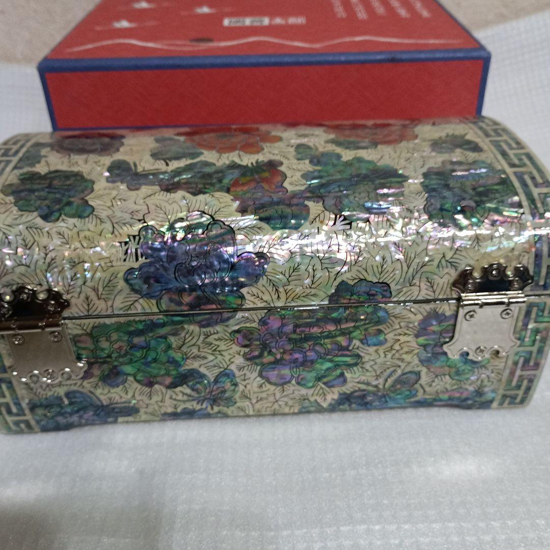 韓国螺鈿細工　ジュエリーボックス　宝石箱　カギ付き　伝統工芸品