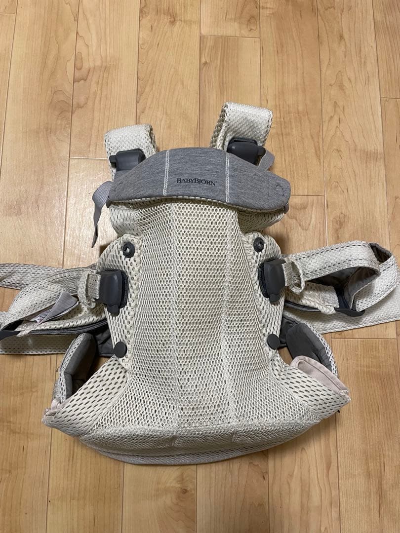 BABYBJÖRN HARMONY 抱っこ紐 クリーム