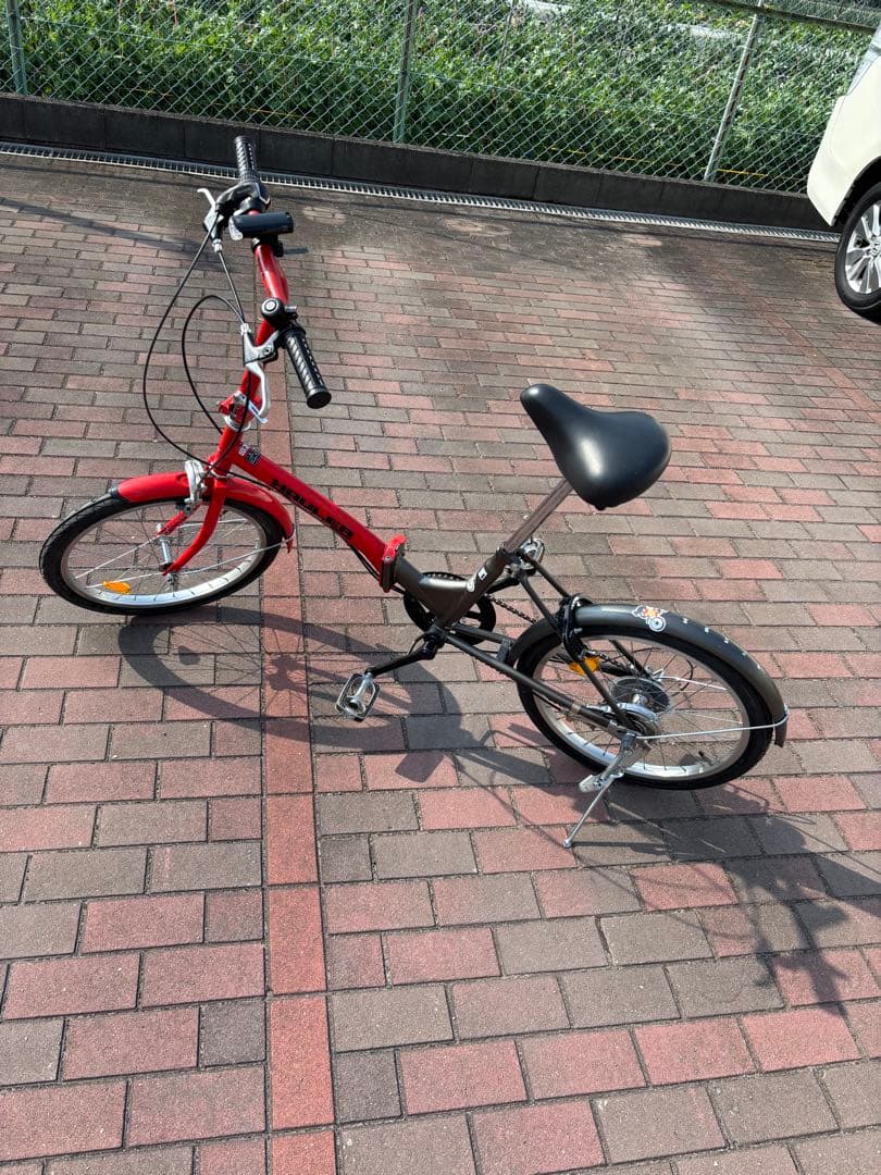 新品タイヤに6段変速機付・折り畳みミニベロ(20㌅)お引取りでも、配達も可能]