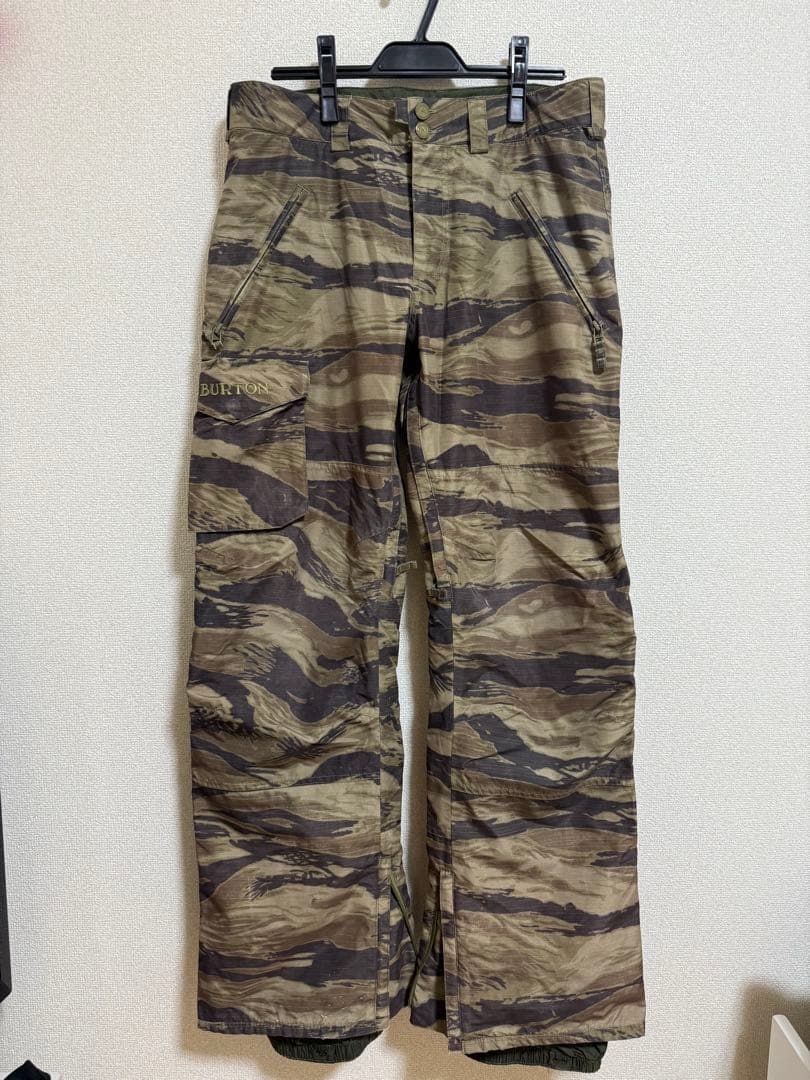 BURTON 迷彩柄 スノーボードパンツ