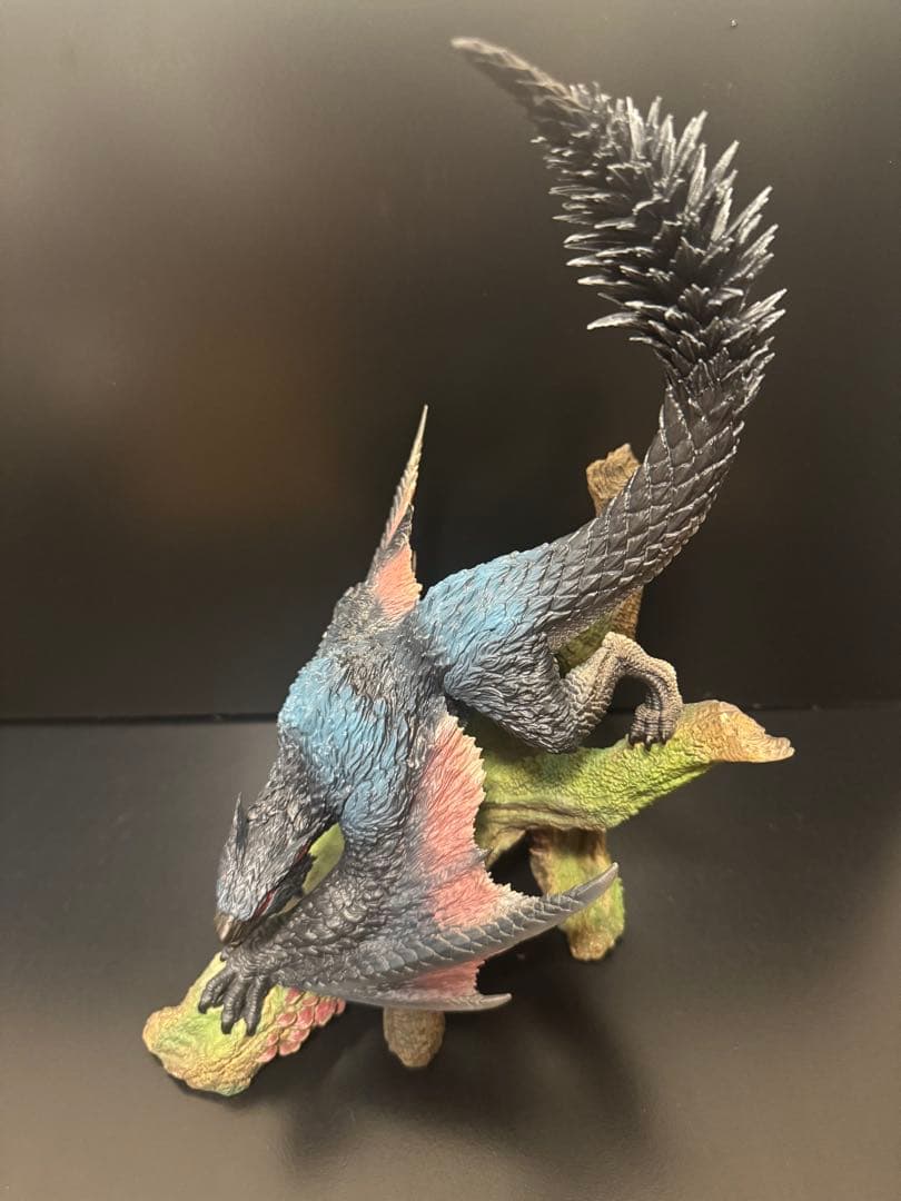 モンスターハンターフィギュア　クリエイターズモデル　ナルガクルガ