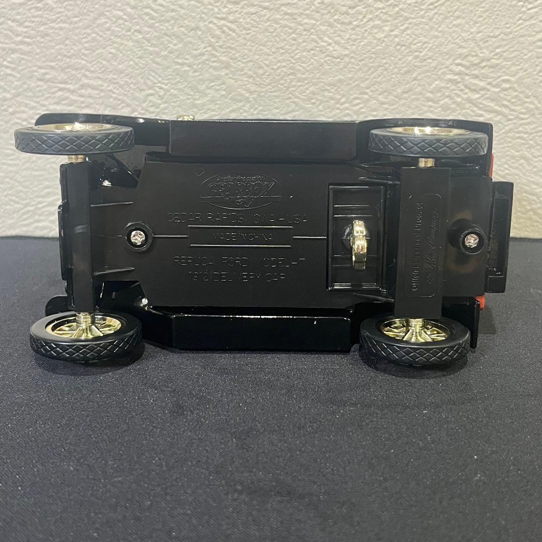 GEAR BOX TOY FORD ニッパー ミニカー ビクター犬