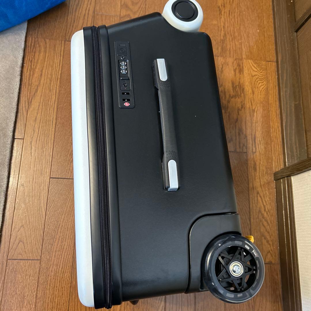 ホワイト ブラック キャリーカート 旅行用品　スーツケース　ベビーカーにもなる